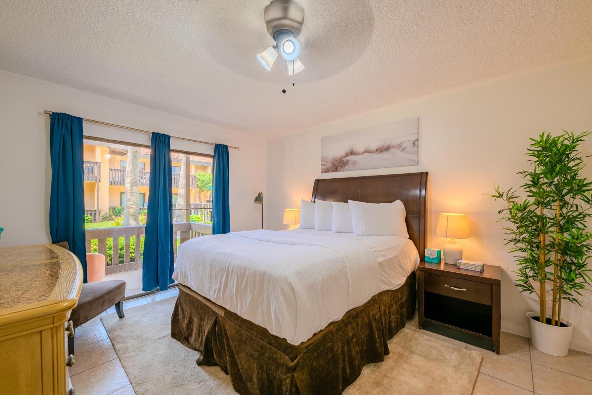 Flamingos Hideaway Stylish 1Br Coastal Escape 155 Apartment South Padre Island Exterior photo