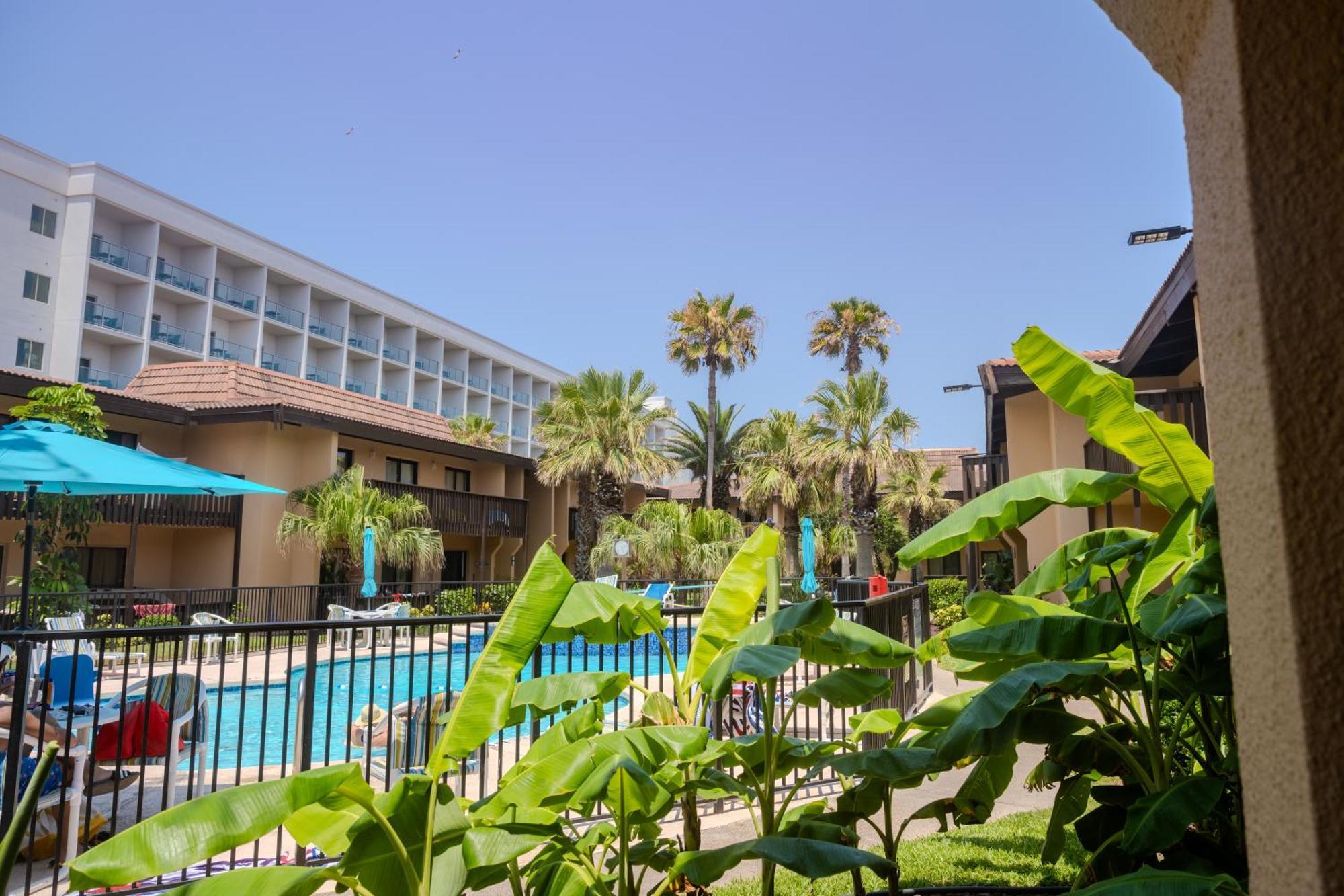 Flamingos Hideaway Stylish 1Br Coastal Escape 155 Apartment South Padre Island Exterior photo